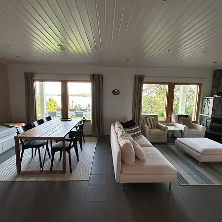 公寓 Jaervenrantahuoneisto Tahkolla!